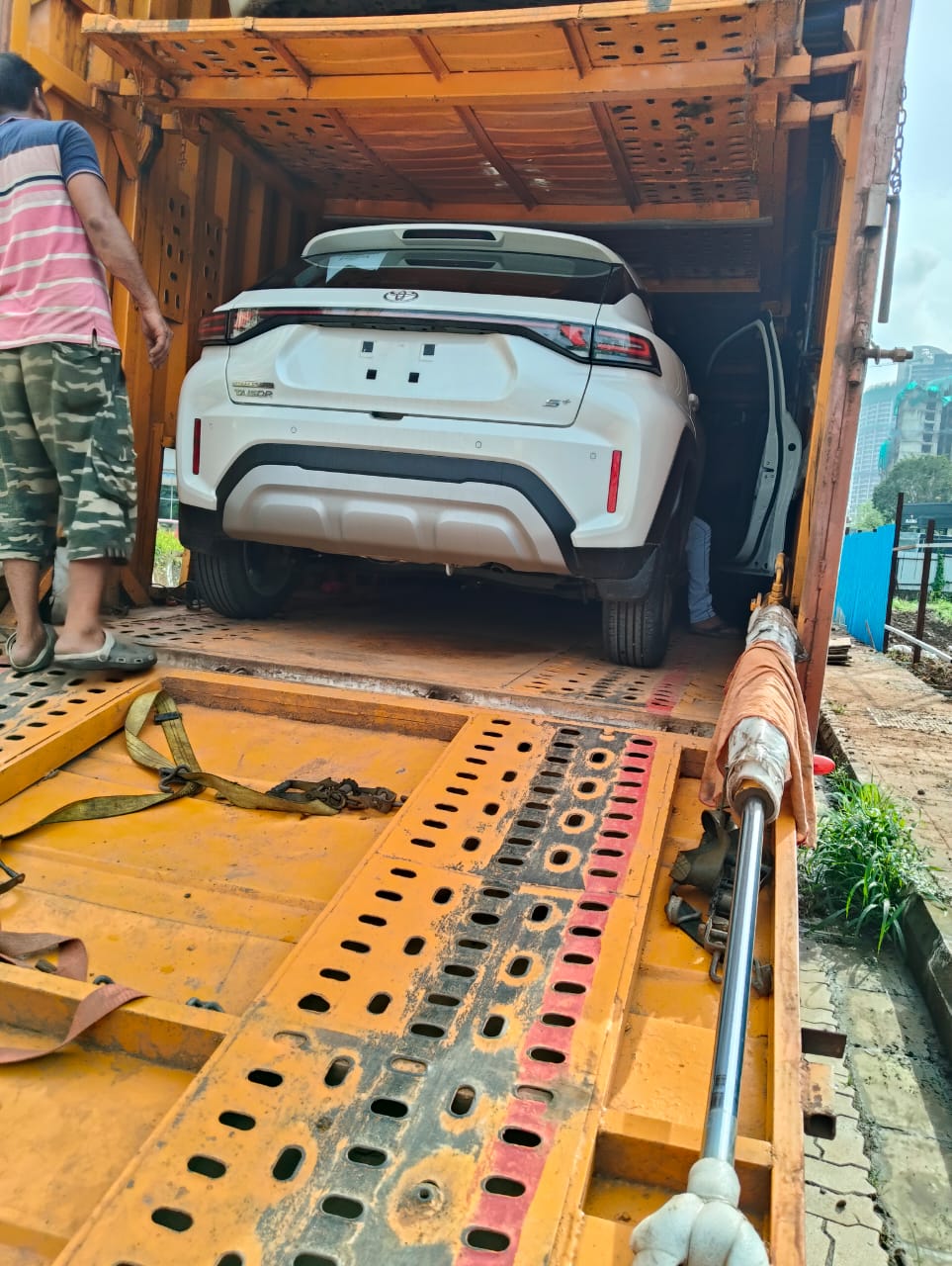 Car transport photo 7