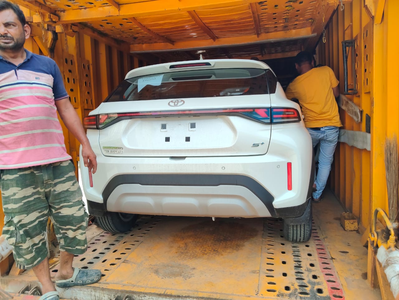 Car transport photo 9