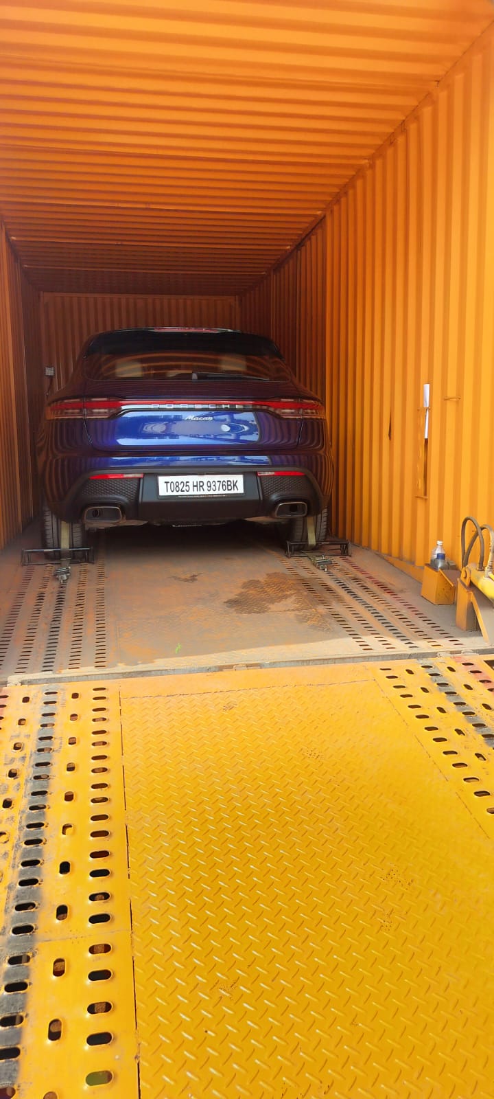 Car transport photo 32